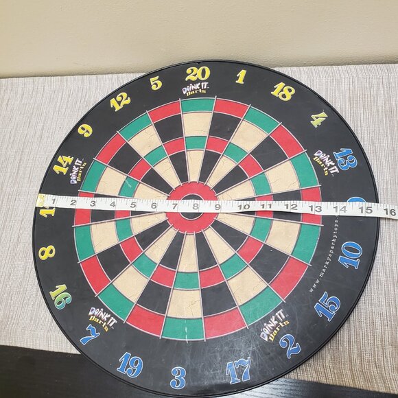 Magnetic Dart Board - With Darts - Picture 8 of 11